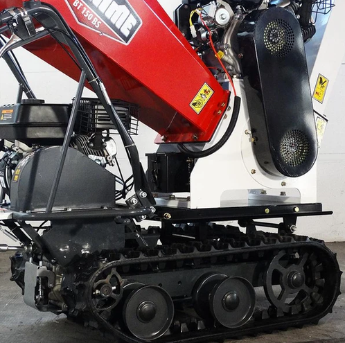 Gartenhäcksler auf Raupentransporter TGS